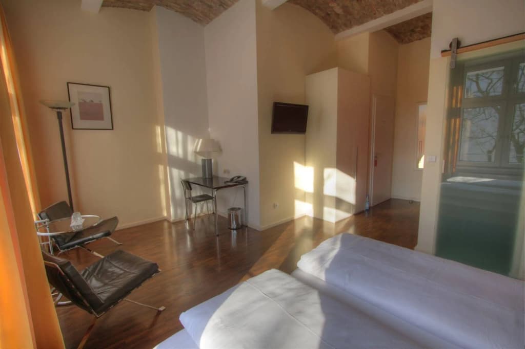 Hotel Johann - photo 2