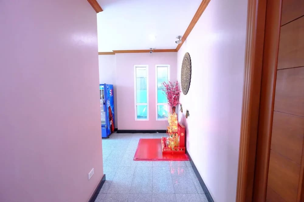 K.D.M. Residence - photo 13