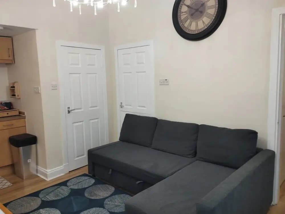 Central Edinburgh Flat Sleep 6, Minutes From old Town - photo 9