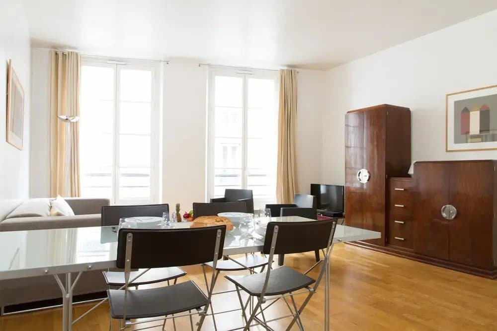 Saint Michel - Cluny Area Apartment - photo 4