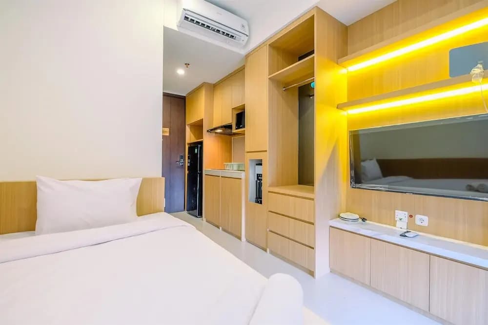 Nice And Comfortable Studio Vasaka Solterra Apartment - photo 3
