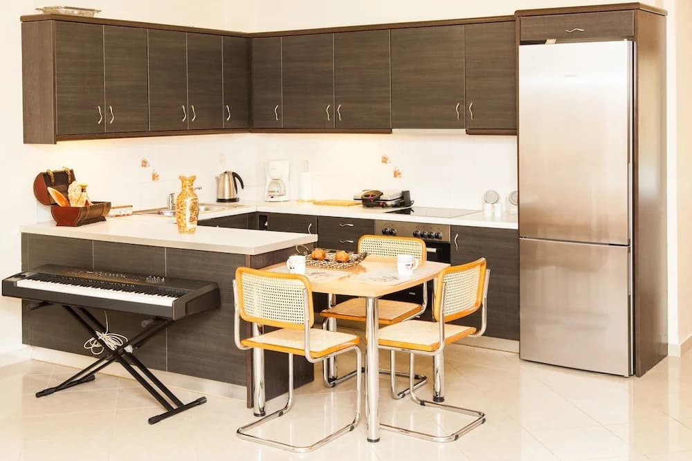 Spacious Apartment in Neos Kosmos - photo 9