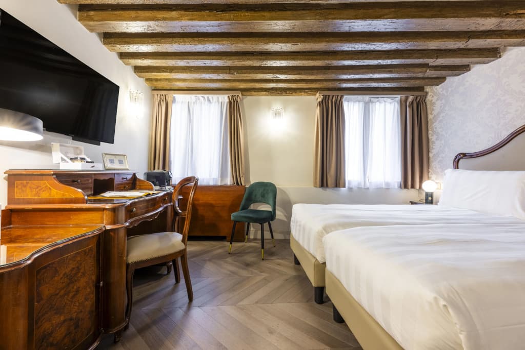 Colombina Hotel - photo 4
