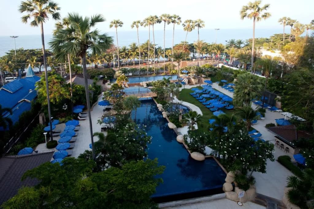 Jomtien Palm Beach Hotel And Resort - photo 47