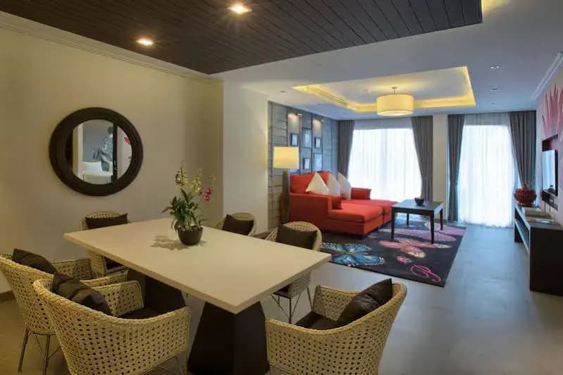 The Pavilions, Suites - photo 13