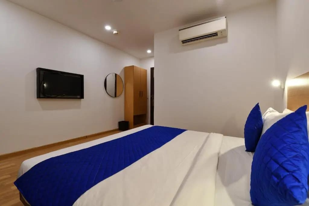 Hotel Saffron Gold - photo 6