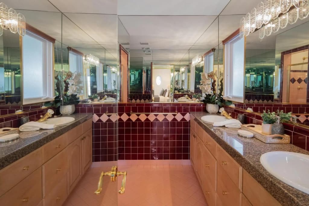 Stradella Spanish - Contemporary Mediterranean Estate w/ Resort-style Yard - photo 17