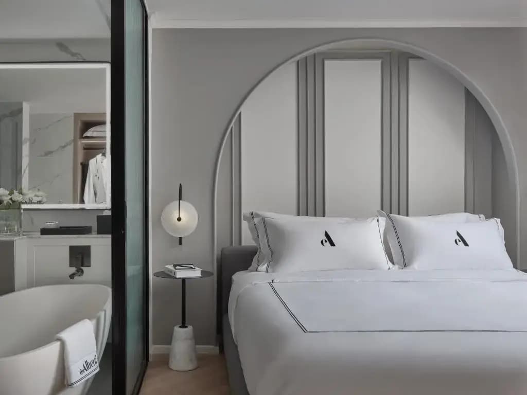 The Alberti - photo 15