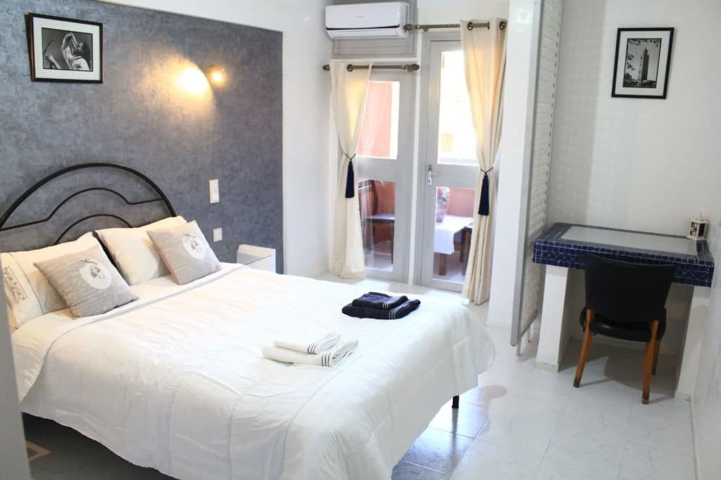 El Hamra Hotel - photo 4