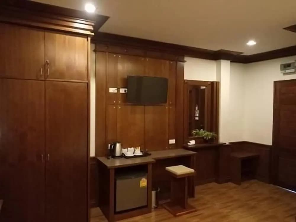 Lanta White's House - photo 6