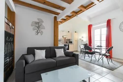 Massena Square - 1 Bdr Duplex With Ac - photo 6