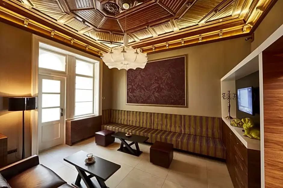 Budget Hotel Victoria - photo 3