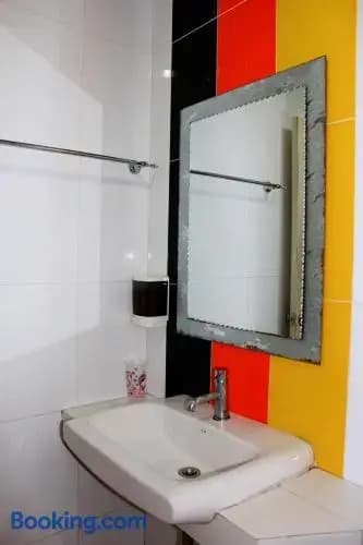 Bangkok Backpacker Guesthouse - photo 9