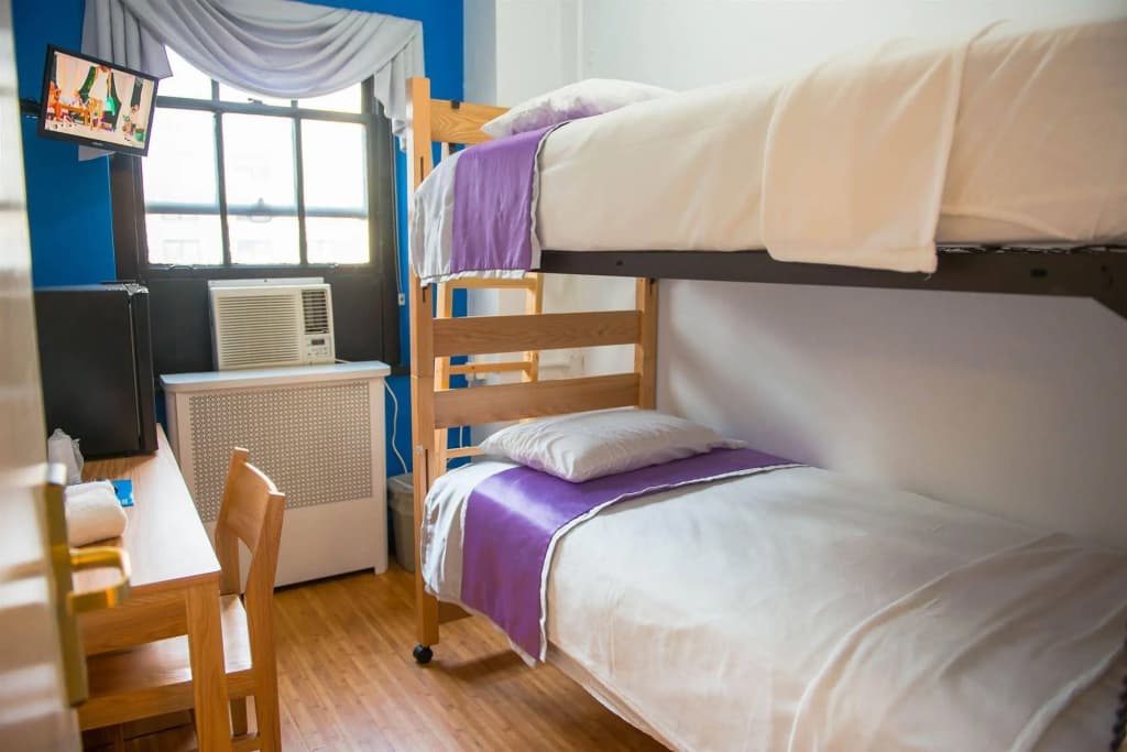 Vanderbilt YMCA Hostel - photo 4