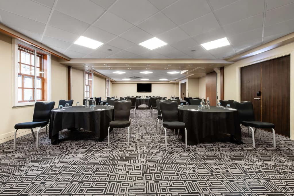 Radisson Blu Hotel, Edinburgh City Centre - photo 20