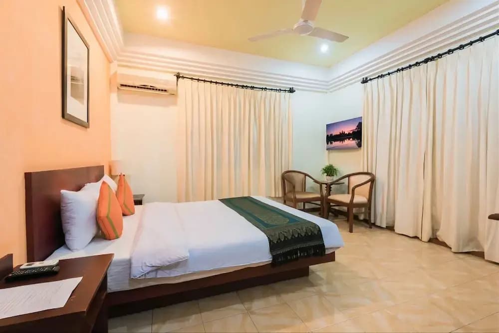 VPlus Hotel - photo 4
