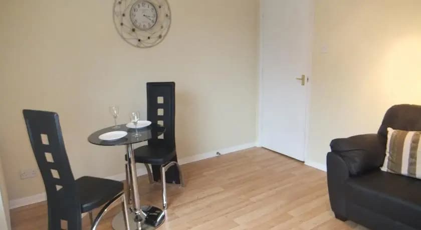 Holyrood Suite Apartment - photo 6