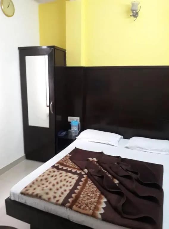 Hotel Shreeram Deluxe - photo 4