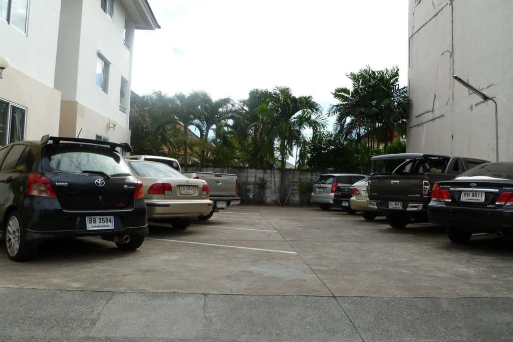 Thanapa Apartment - photo 9