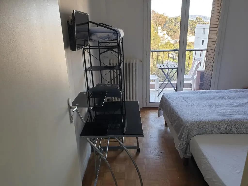 NEW CHEAP PRIVATE ROOM, KITCHEN , OVERWIEUW sea,TRAM on spot, 12 minutes from nice train station with tram , beach in 17 min tram , CHAMBRE PRIVÉE pas cher, cuisine équipée , tram sur place, APERÇU mer, 12 min de la gare de Nice avec le tram, 17 min plage - photo 3