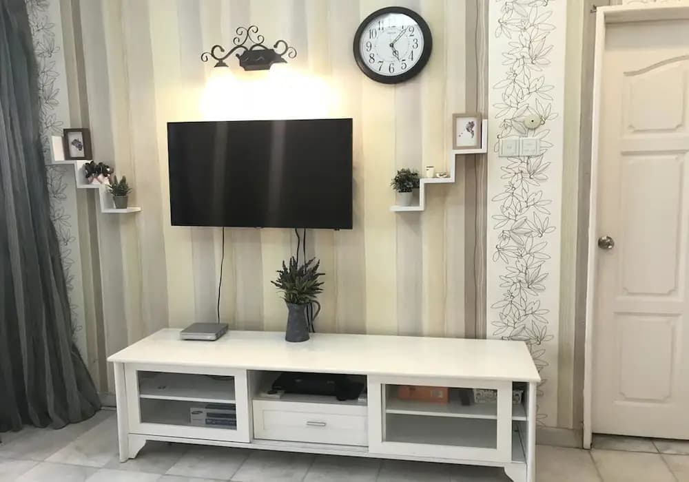 Aria Gurney Paragon - main photo