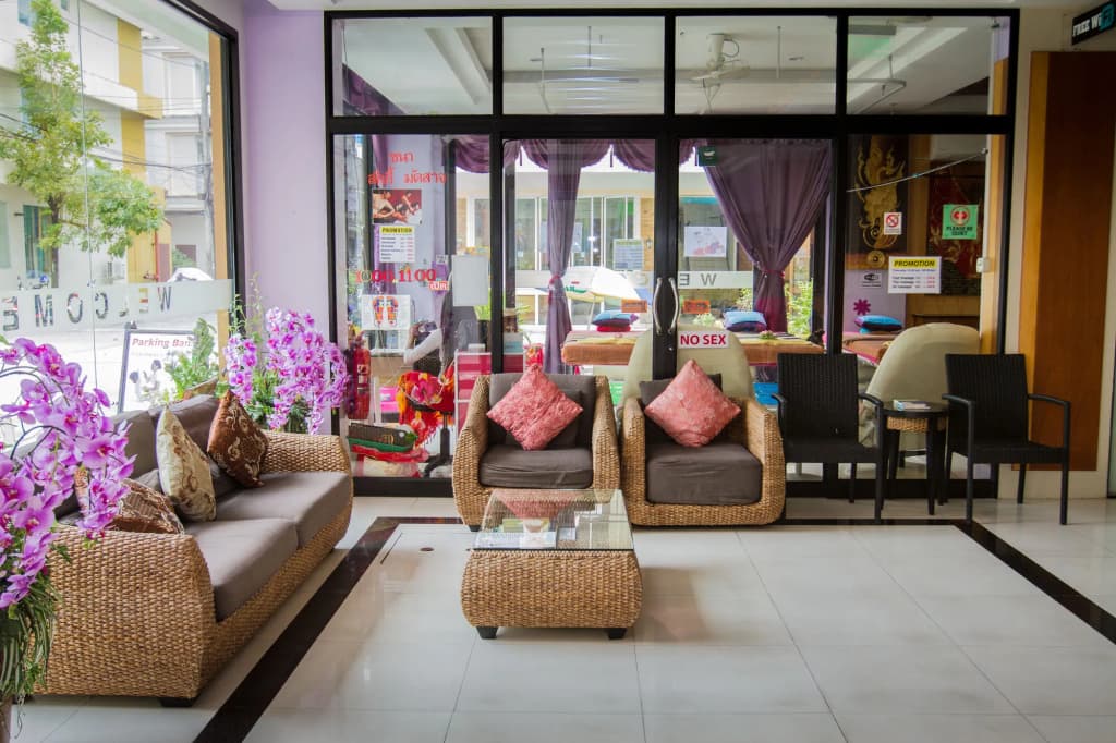 Diamond Crown Hotel Patong - photo 2