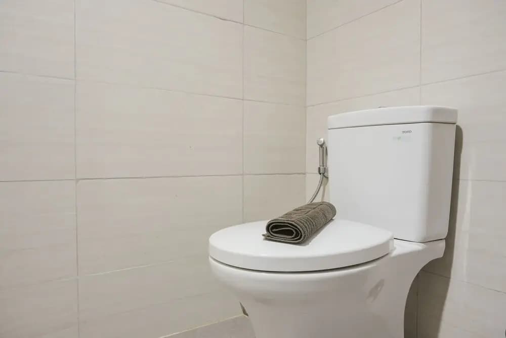 Minimalist and Comfort Studio at Ciputra International Apartment - photo 5