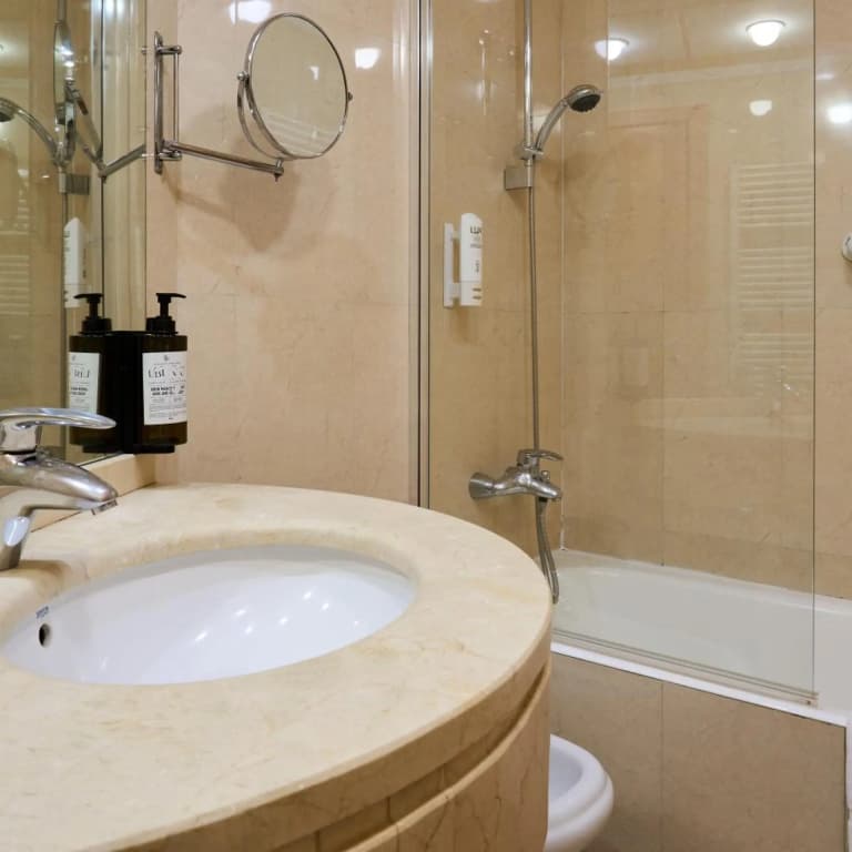 Hotel II Castillas Madrid - photo 38