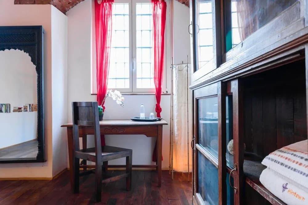 Old Canal House - photo 12