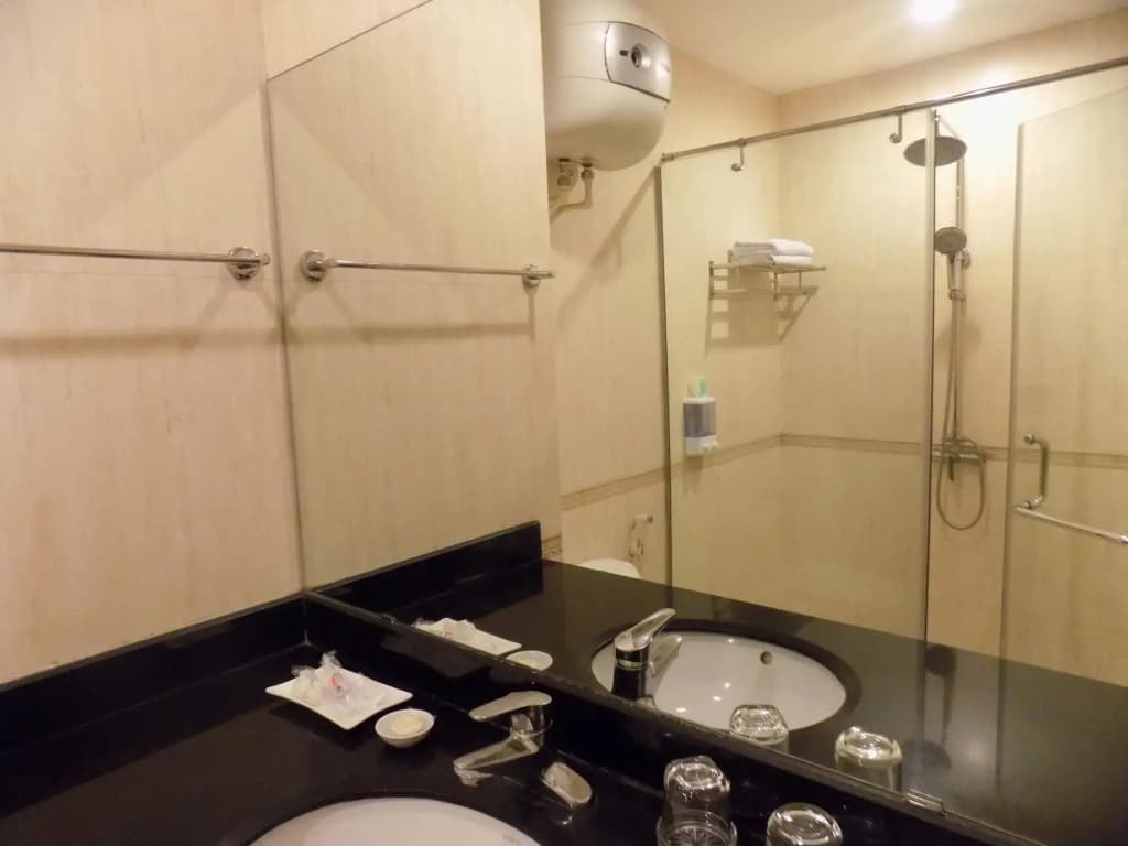 Hanoi Golden Charm Hotel - photo 8