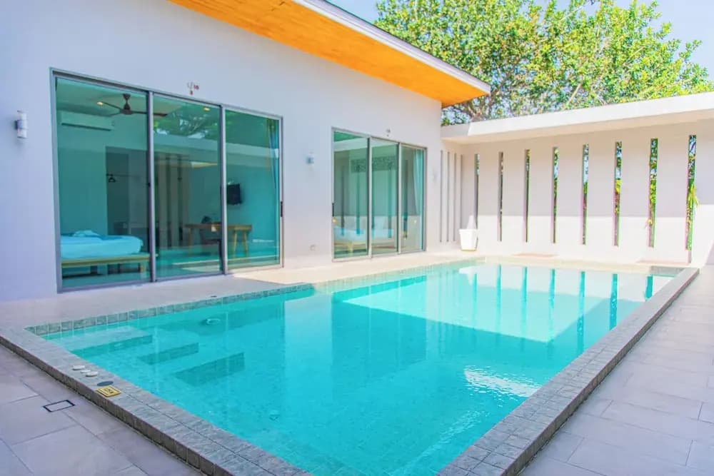 Alhambra Pool Villas & Pool Access Rooms - photo 11