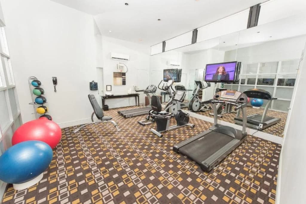 Bentley Hotel - photo 16