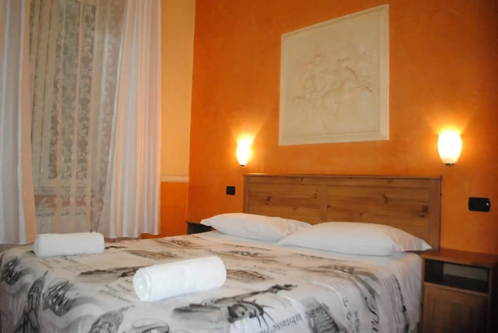 Gladiator Rooms - photo 9