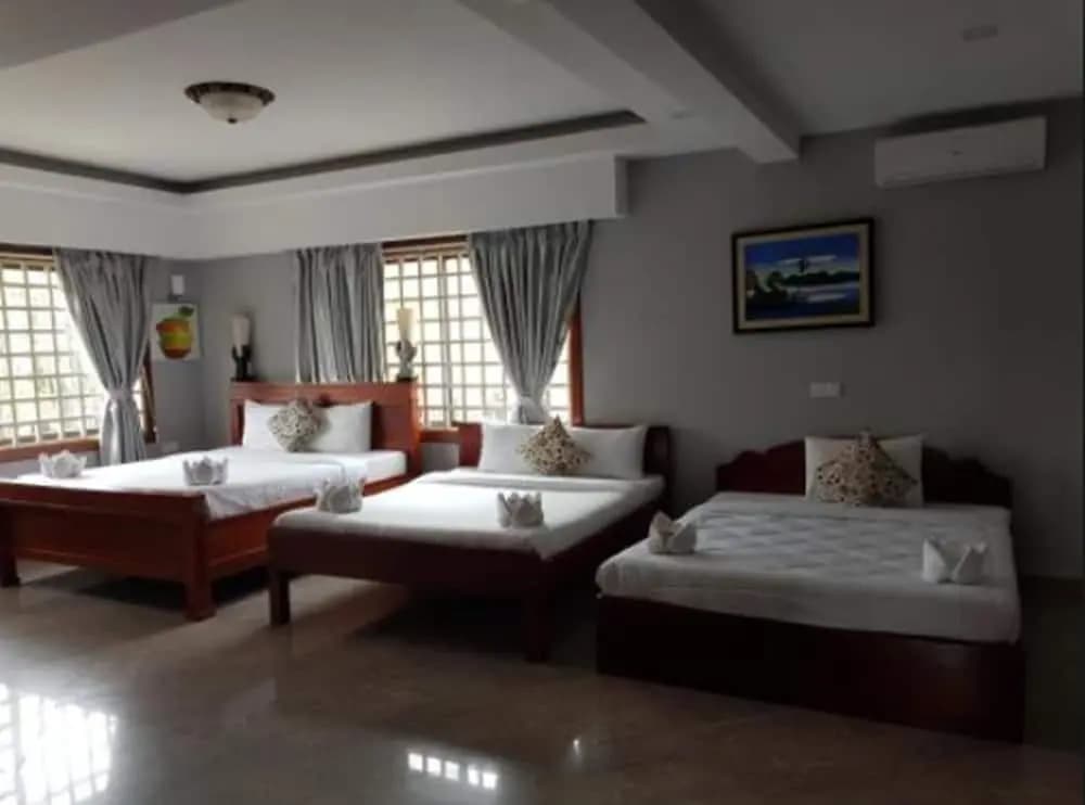 White Lotus Resort - photo 6