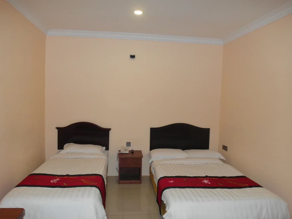Tomato Hotel - photo 4