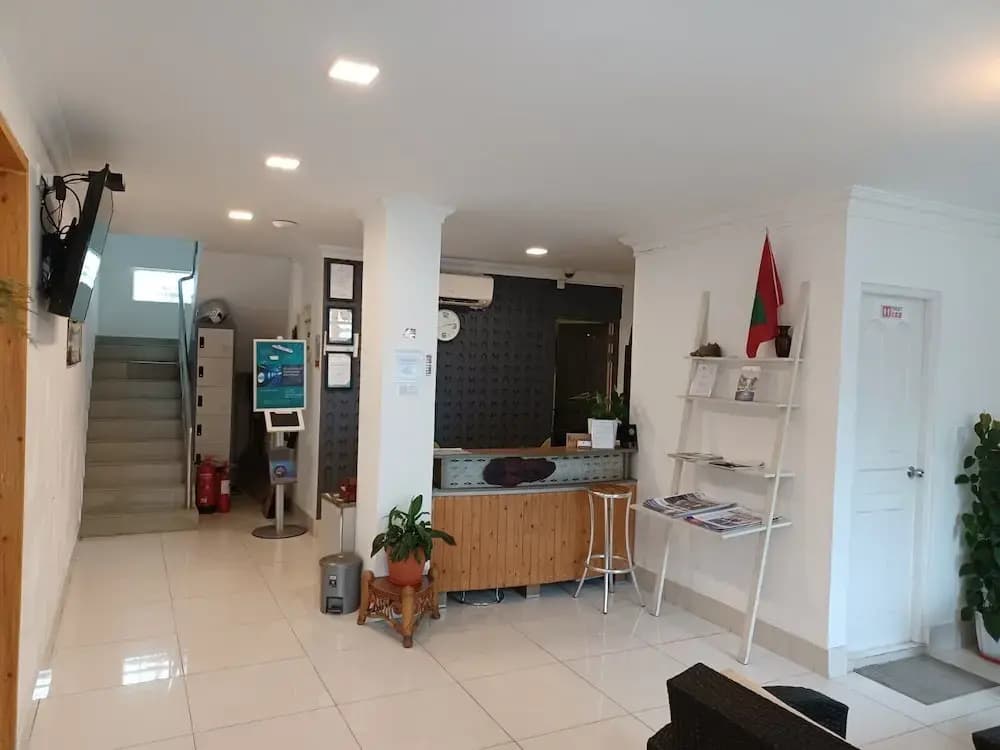 Huvadhumaa Inn - photo 11