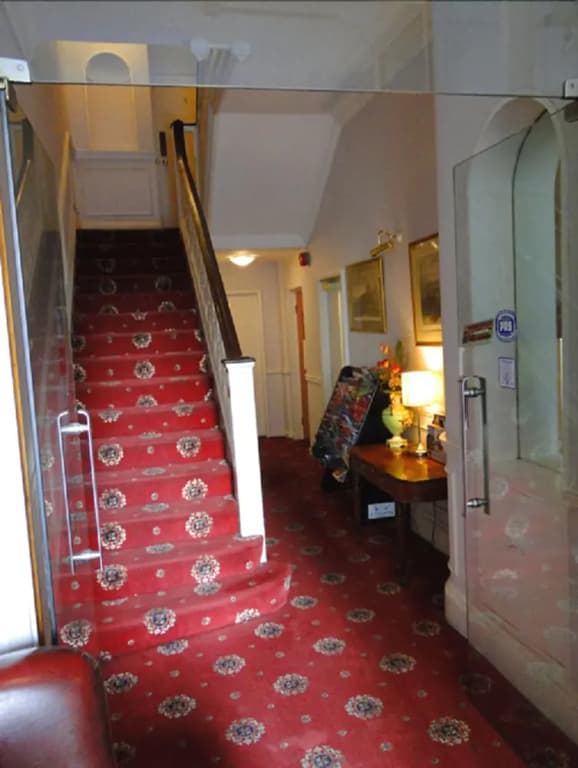 Hallam Hotel - photo 41