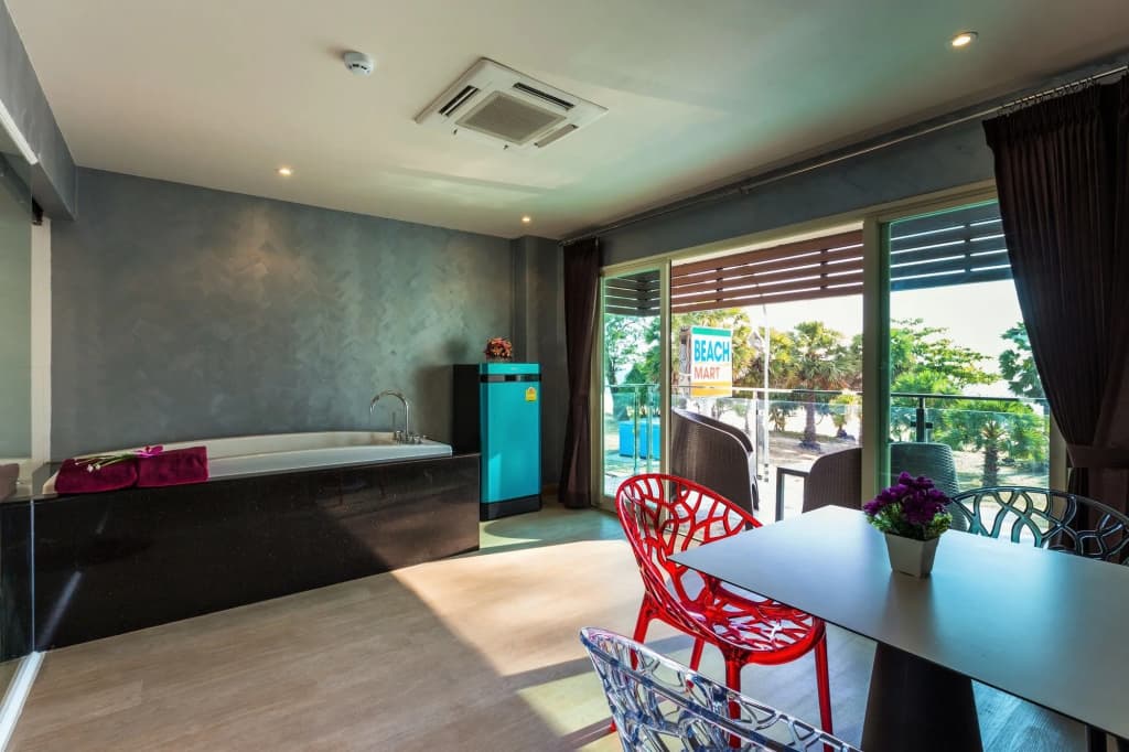 Anda Beachside Hotel - photo 8