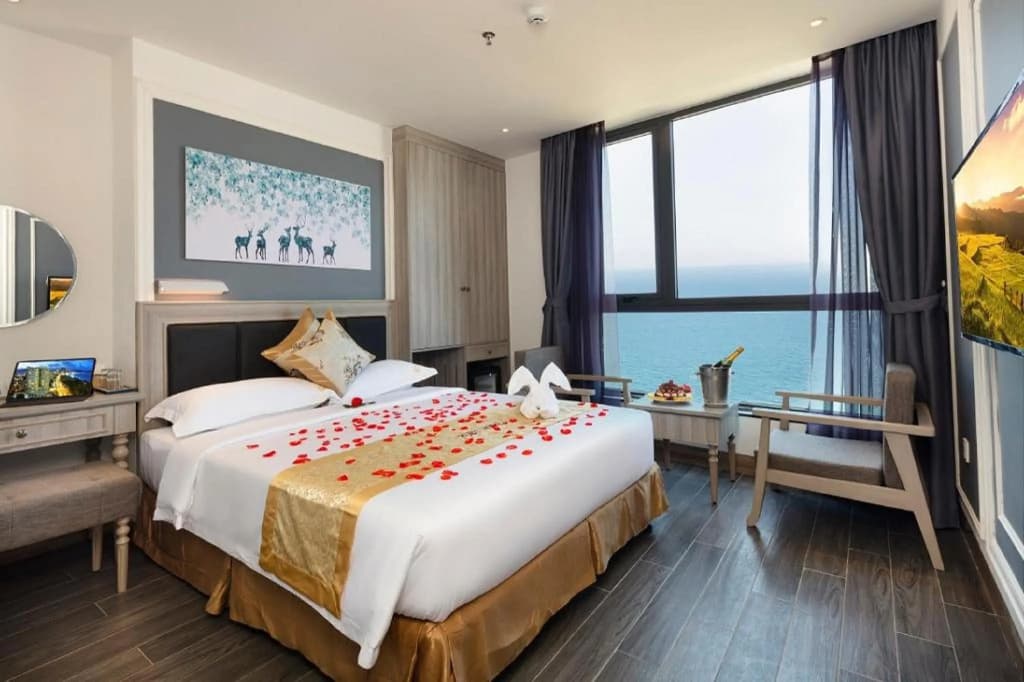 Ruby Luxury Hotel - photo 3