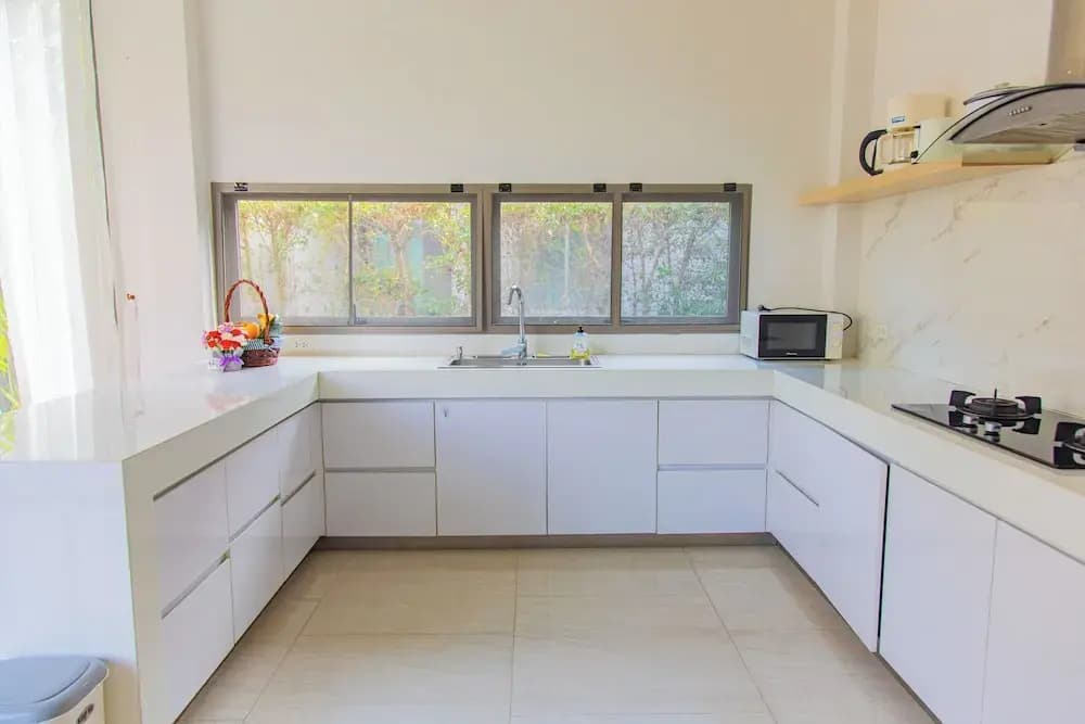 Alhambra Pool Villas & Pool Access Rooms - photo 22