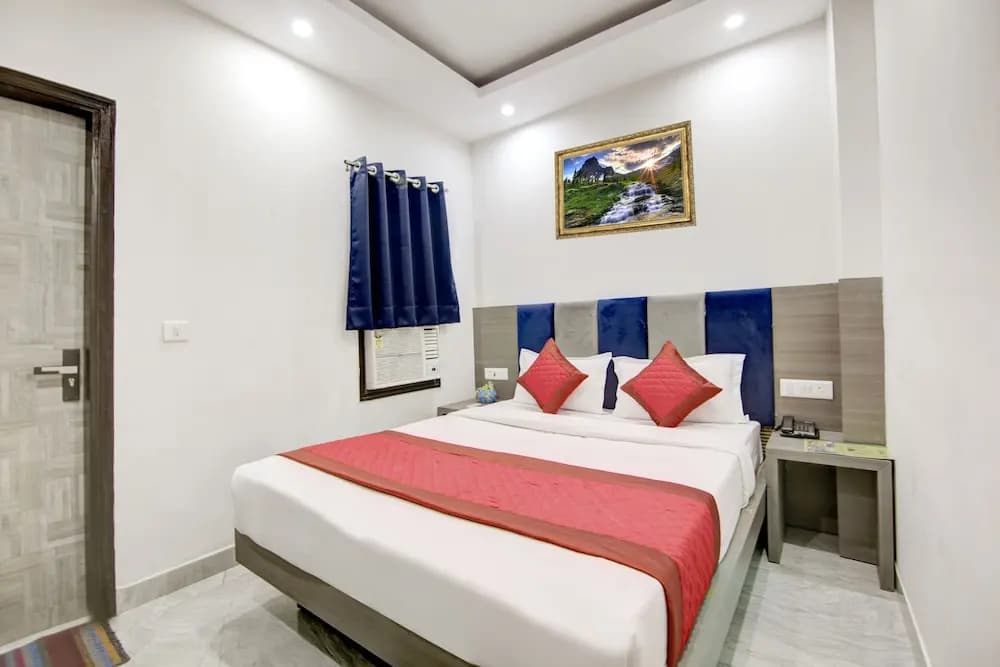 Hotel S B Inn - photo 6