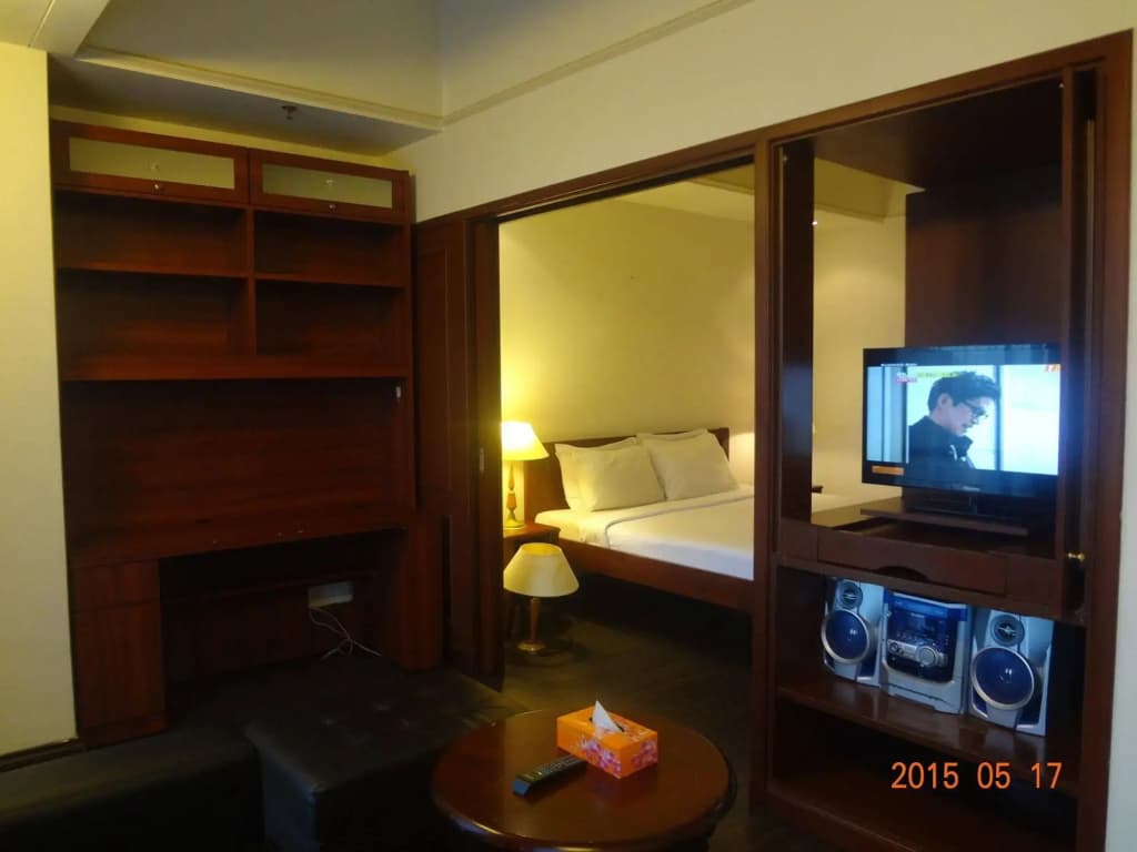FNF Service Suites At Times Square - photo 5