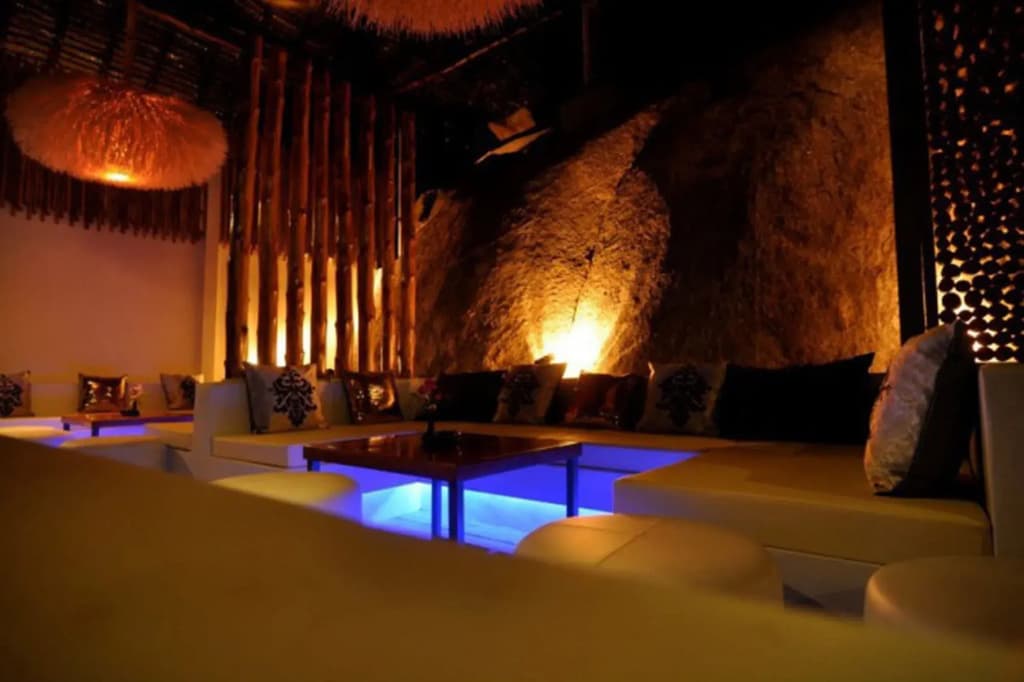 The Bay Resort & Restaurant - photo 10