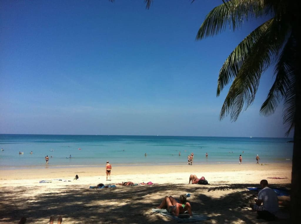 Kamala Beachfront Apartment - photo 14