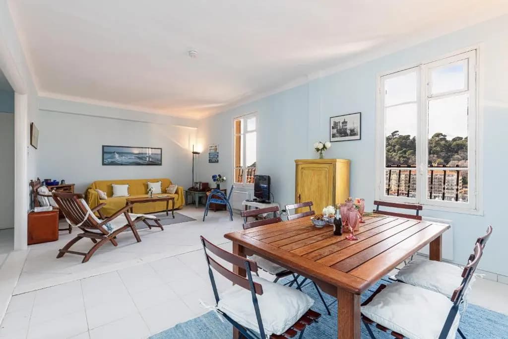 Extraordinary View on Port and Castle Hill - 1 Bdr & Parking - photo 3