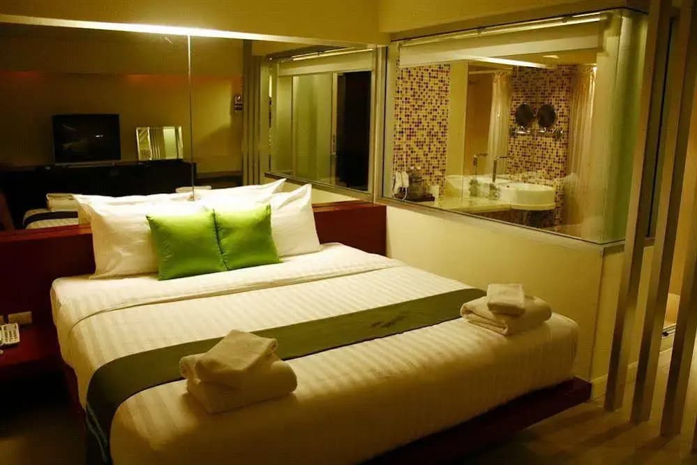 Me Hotel - photo 4