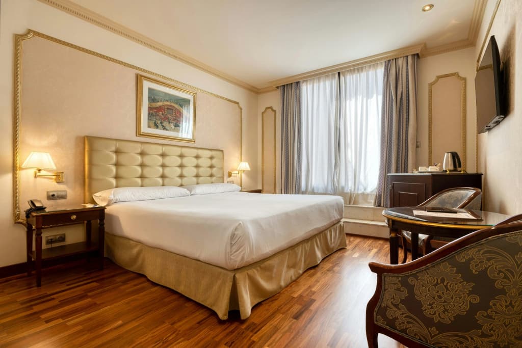 Hotel Roger de Lluria Barcelona - photo 36