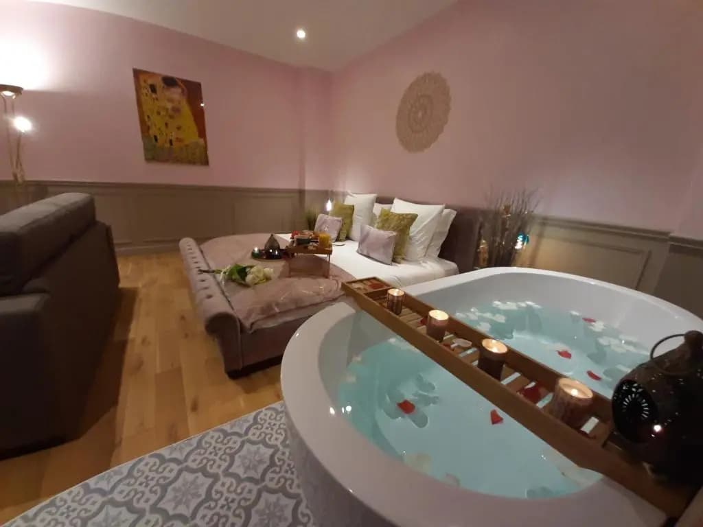 Luxury Suite Paris Republique - photo 14