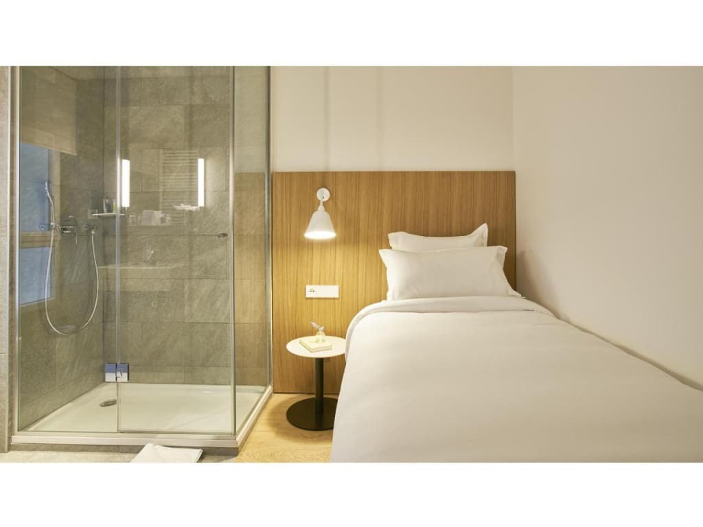 9Hotel Republique Hotel - photo 26