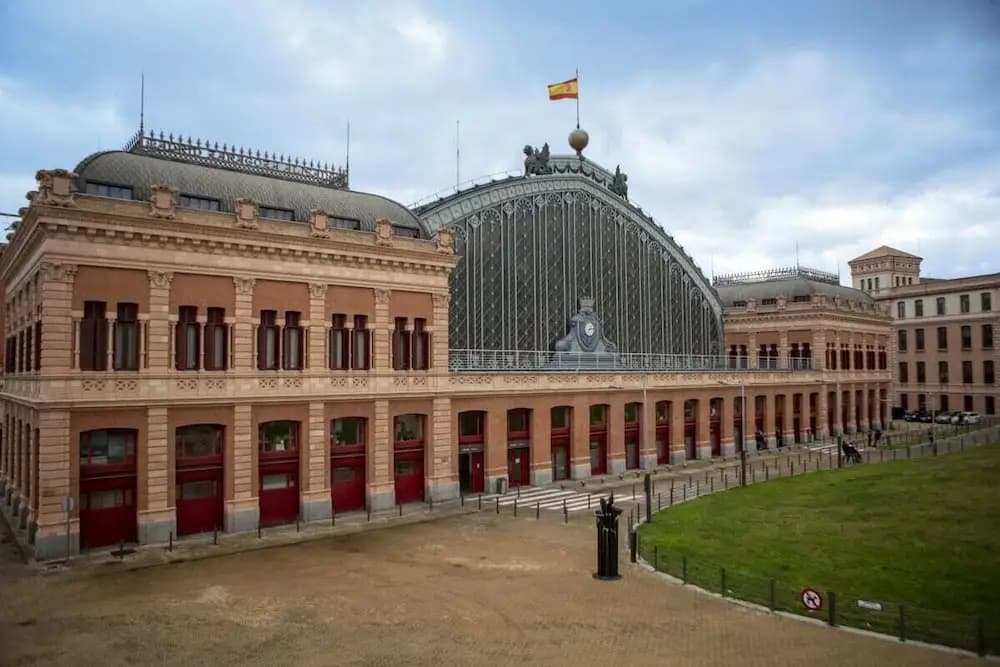 Lovely 2 Bed Apt next to Retiro - main photo